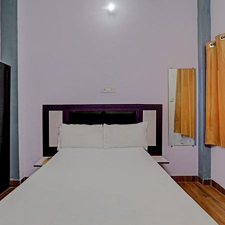 Oyo Hotel Crown Lucknow Exteriör bild